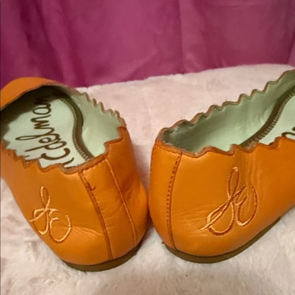 Sam Edelman Tangerine Scalloped Flats - Picture 6 of 7
